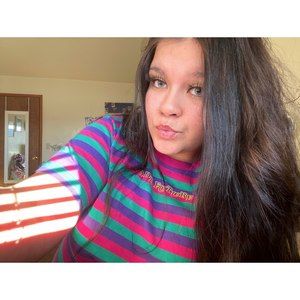 Meet your Posher, Alayna